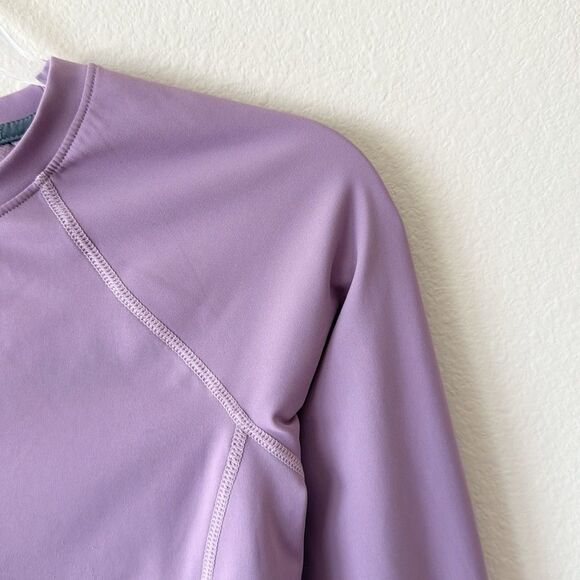 Baleaf Crewneck Thumbhole Athletic Activewear Long Sleeve Crop Top - Picture 4 of 11